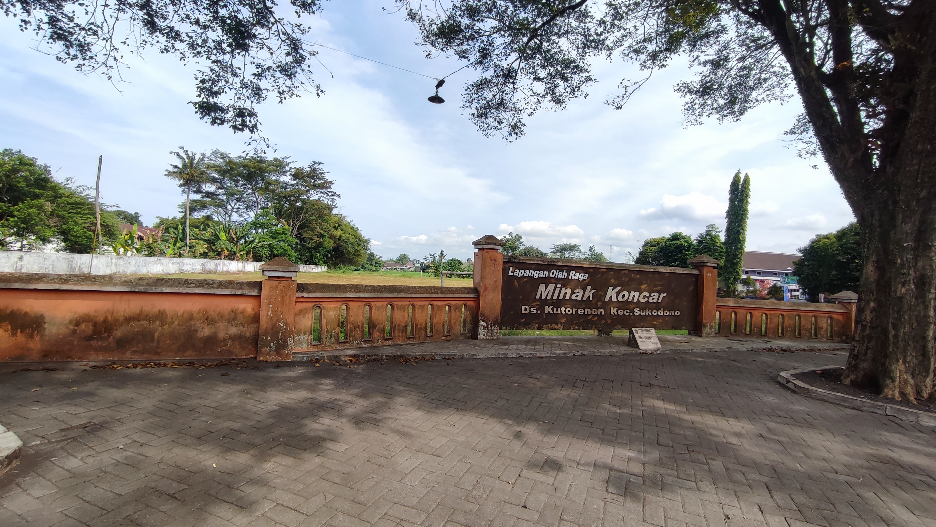Lapangan Minak Koncar